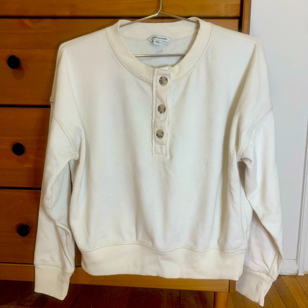 Sweatshirt